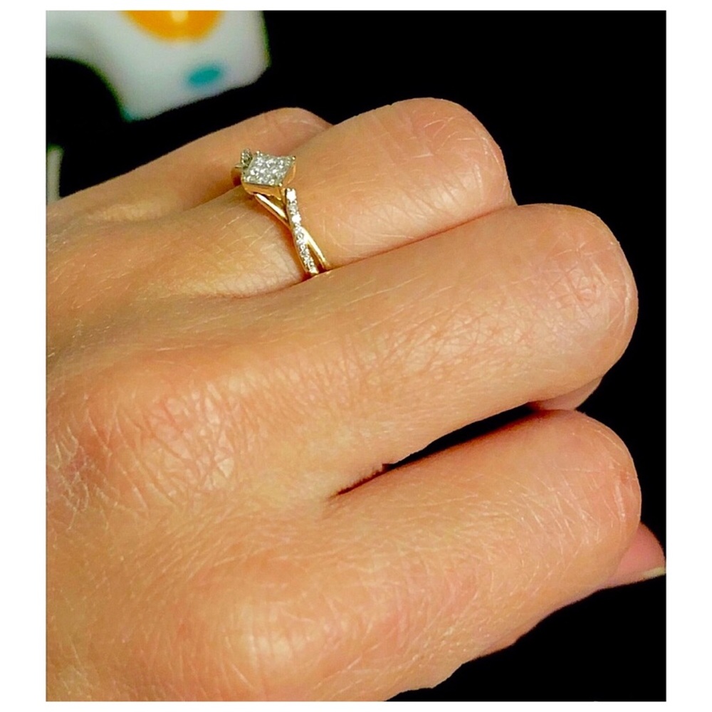 🚫SOLD Diamond Ring 1/6 ct Princess Cut 10K Yellow Gold - Picture 7 of 8